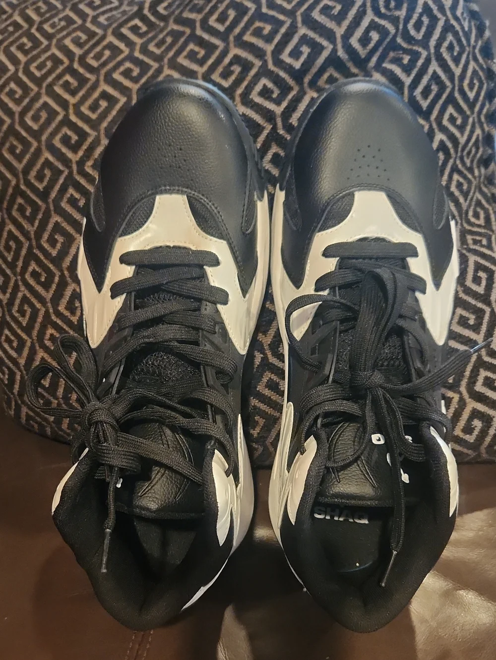 Shaq Devastator 2.0 Basketball Sneakers (10.5)